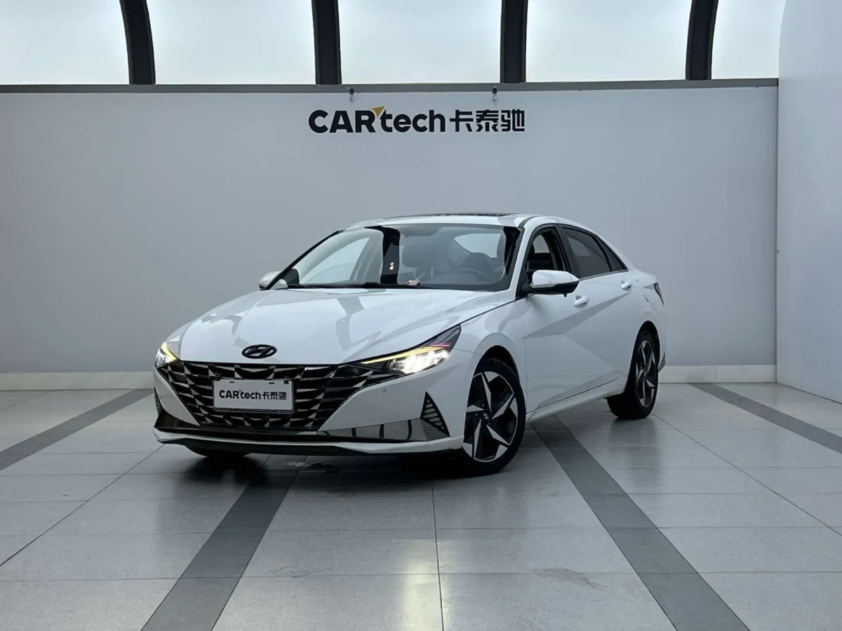 Hyundai Elantra 2021
