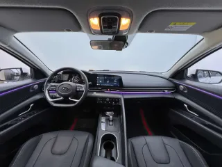Hyundai Elantra 2021 — фото 19 из 23