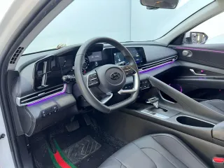 Hyundai Elantra 2021 — фото 11 из 23