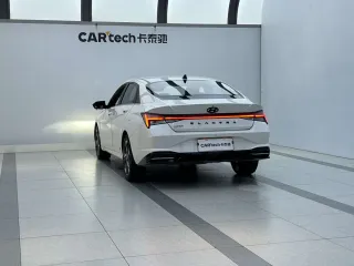 Hyundai Elantra 2021 — фото 7 из 23