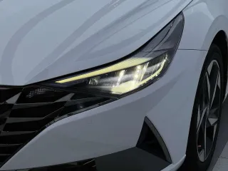 Hyundai Elantra 2023 — фото 3 из 17