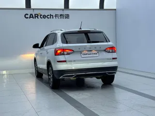 Skoda Kamiq 2023 — фото 2 из 25