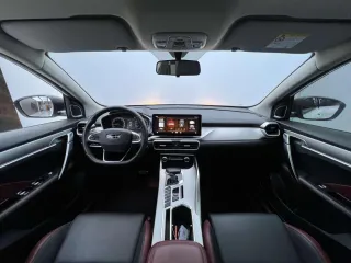 Geely Coolray 2021 — фото 7 из 16