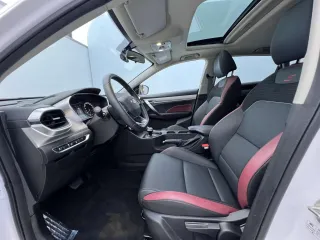Geely Coolray 2023 — фото 14 из 21