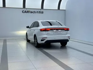 Geely Emgrand 2022 — фото 3 из 17