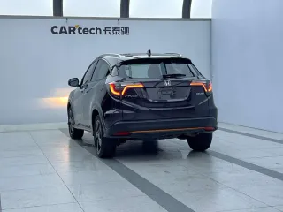 Honda VEZEL 2021 — фото 3 из 11