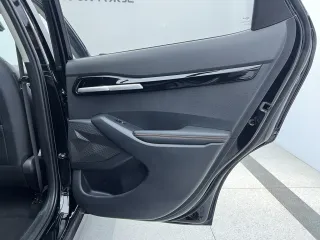 Kia Seltos 2023 — фото 17 из 23