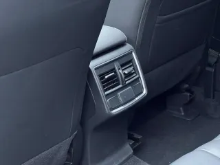 Subaru Forester 2021 — фото 12 из 18