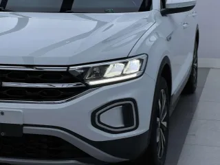 Volkswagen T-Roc 2023 — фото 4 из 22