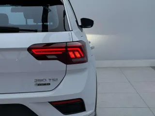 Volkswagen T-Roc 2021 — фото 10 из 28