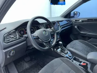 Volkswagen T-Roc 2021 — фото 12 из 28