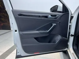Volkswagen T-Roc 2021 — фото 13 из 28