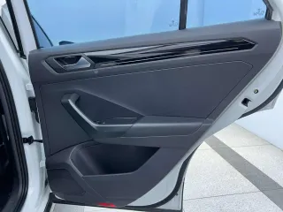Volkswagen T-Roc 2021 — фото 20 из 28