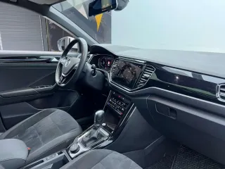 Volkswagen T-Roc 2021 — фото 22 из 28