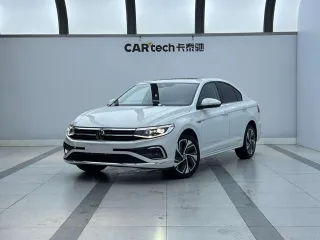 Volkswagen BORA 2022 — фото 1 из 18