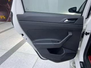 Volkswagen Polo 2022 — фото 12 из 22