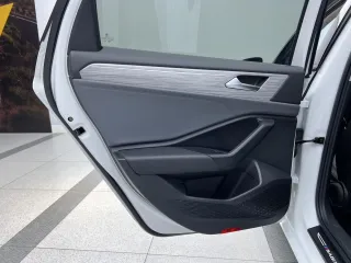 Volkswagen Sagitar 2022 — фото 15 из 18