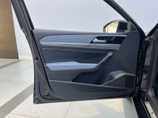 Volkswagen Lavida 2023 — фото 8 из 17