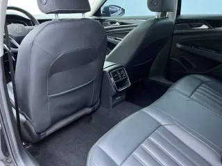 Volkswagen Passat 2023 — фото 14 из 17