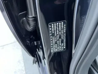 Volkswagen Passat 2023 — фото 16 из 17