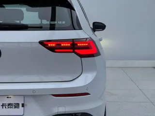 Volkswagen GOLF 2021 — фото 7 из 21