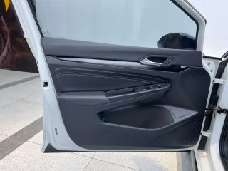 Volkswagen GOLF 2021 — фото 14 из 21