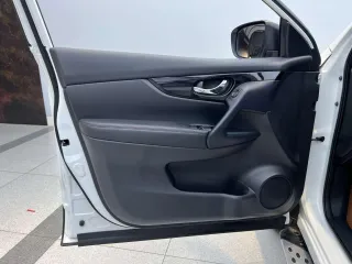 Nissan QASHQAI 2023 — фото 12 из 15