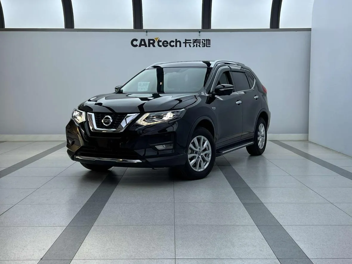 Nissan X-TRAIL 2023 — фото 1 из 18