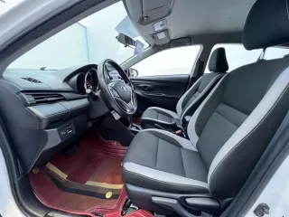 Toyota Yaris L 2023 — фото 13 из 24