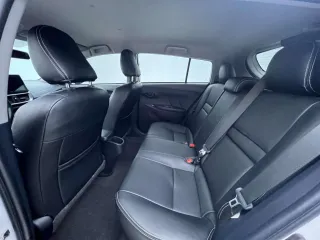 Toyota Yaris L 2022 — фото 10 из 18
