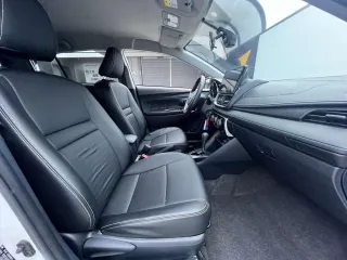Toyota Yaris L 2022 — фото 13 из 18