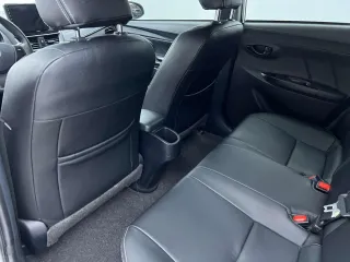 Toyota Yaris L 2022 — фото 14 из 18