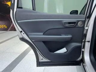 Toyota bZ3X 2025 — фото 12 из 26