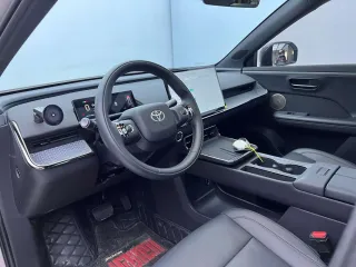 Toyota bZ3X 2025 — фото 13 из 26