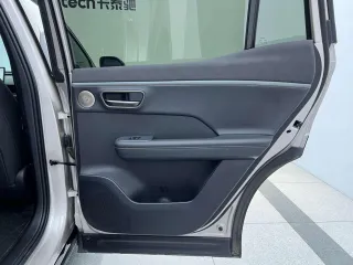 Toyota bZ3X 2025 — фото 14 из 26