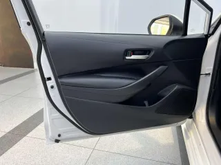 Toyota Corolla 2022 — фото 13 из 14