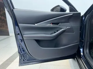 Mazda CX-30 2023 — фото 11 из 23