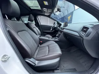 Mazda CX-4 2023 — фото 17 из 22