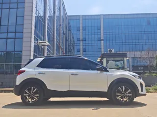 Kia KX3 2022 — фото 10 из 20