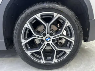 BMW X1 2022 — фото 11 из 12