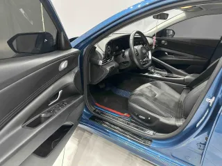 Hyundai Elantra 2023 — фото 4 из 11