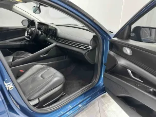 Hyundai Elantra 2022 — фото 11 из 12