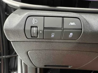 Hyundai Elantra 2022 — фото 5 из 12