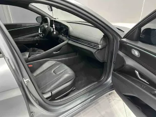 Hyundai Elantra 2022 — фото 11 из 12