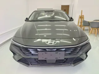 Hyundai Elantra 2026 — фото 2 из 10