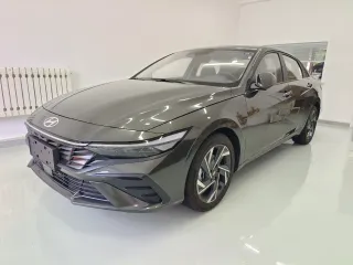 Hyundai Elantra 2026 — фото автомобиля из Китая