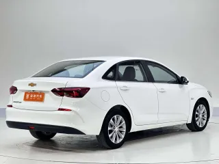 Chevrolet Monza 2022 — фото 2 из 30