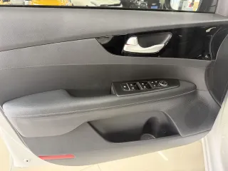 Kia K3 2021 — фото 8 из 22