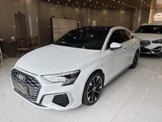 Audi A3 2022 — фото 1 из 24