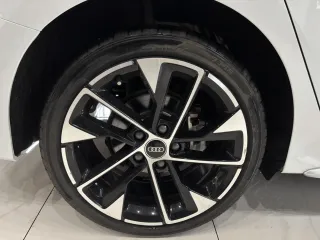 Audi A3 2022 — фото 21 из 24